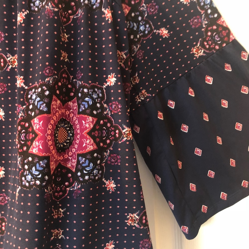 BELL SLEEVES shirt!